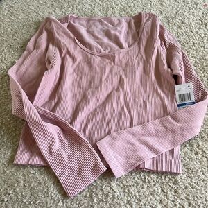 Ultra flirt, ribbed top